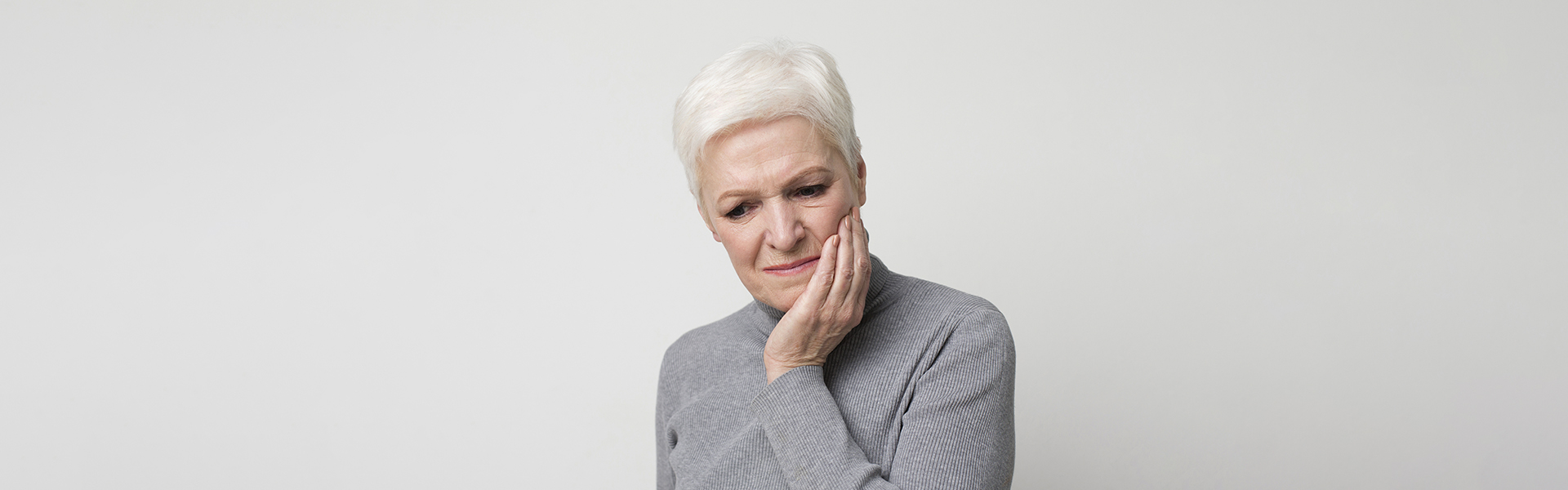 How to Deal with Excruciating Tooth Pain Before Your Appointment?