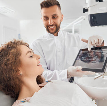 Dental-Implant